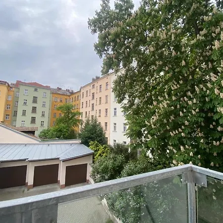 Designed Apartment Next To Vaclav Square With Terrace And Private Garage 布拉格 外观 照片